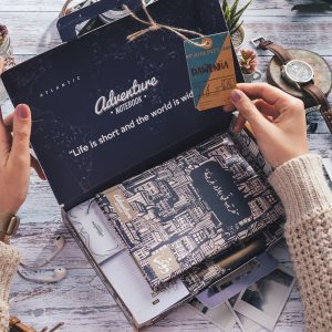 ⁦غريب في بلاد غريبة (Package)⁩ - الصورة ⁦4⁩